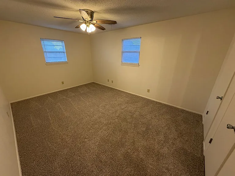5003 Hall Ave — Photo 11