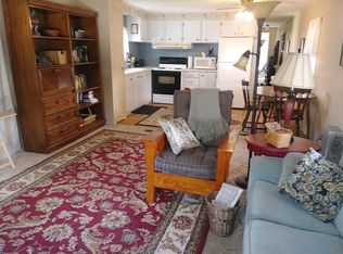 36146 Sand Rd, Grand Island, FL 32735