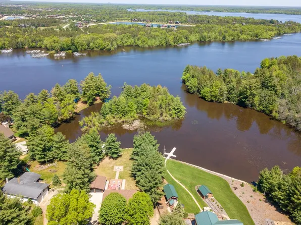 W5614 Cherokee Lane, New Lisbon, WI 53950