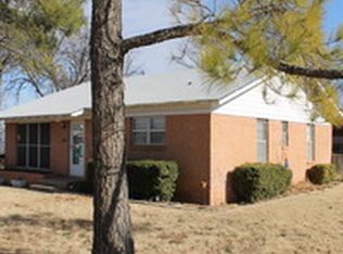 2729 14th St, Vernon, TX 76384