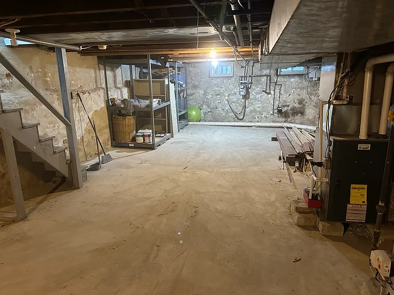 2117 E Cumberland St — Photo 20