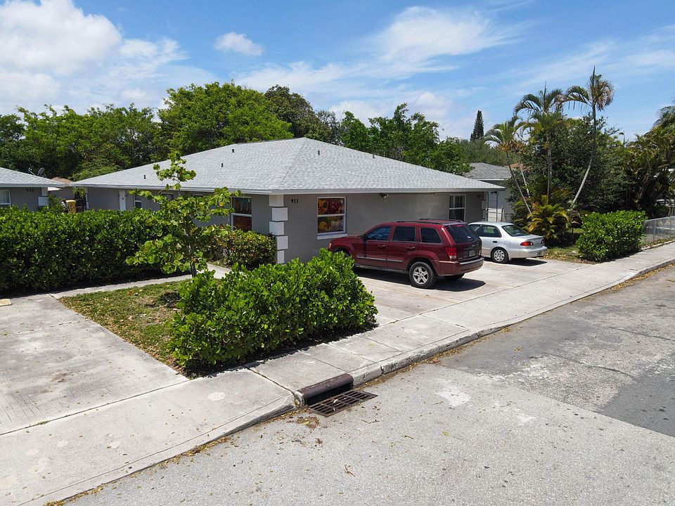 1st image of 909 S N Street