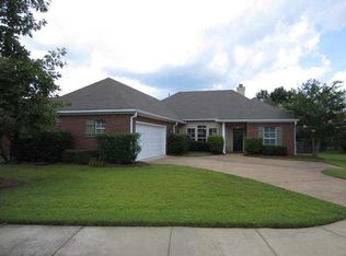 205 Apple Blossom Cir, Brandon, MS 39047
