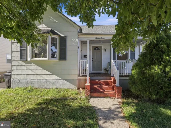 27 5th Ave, Mount Ephraim, NJ 08059