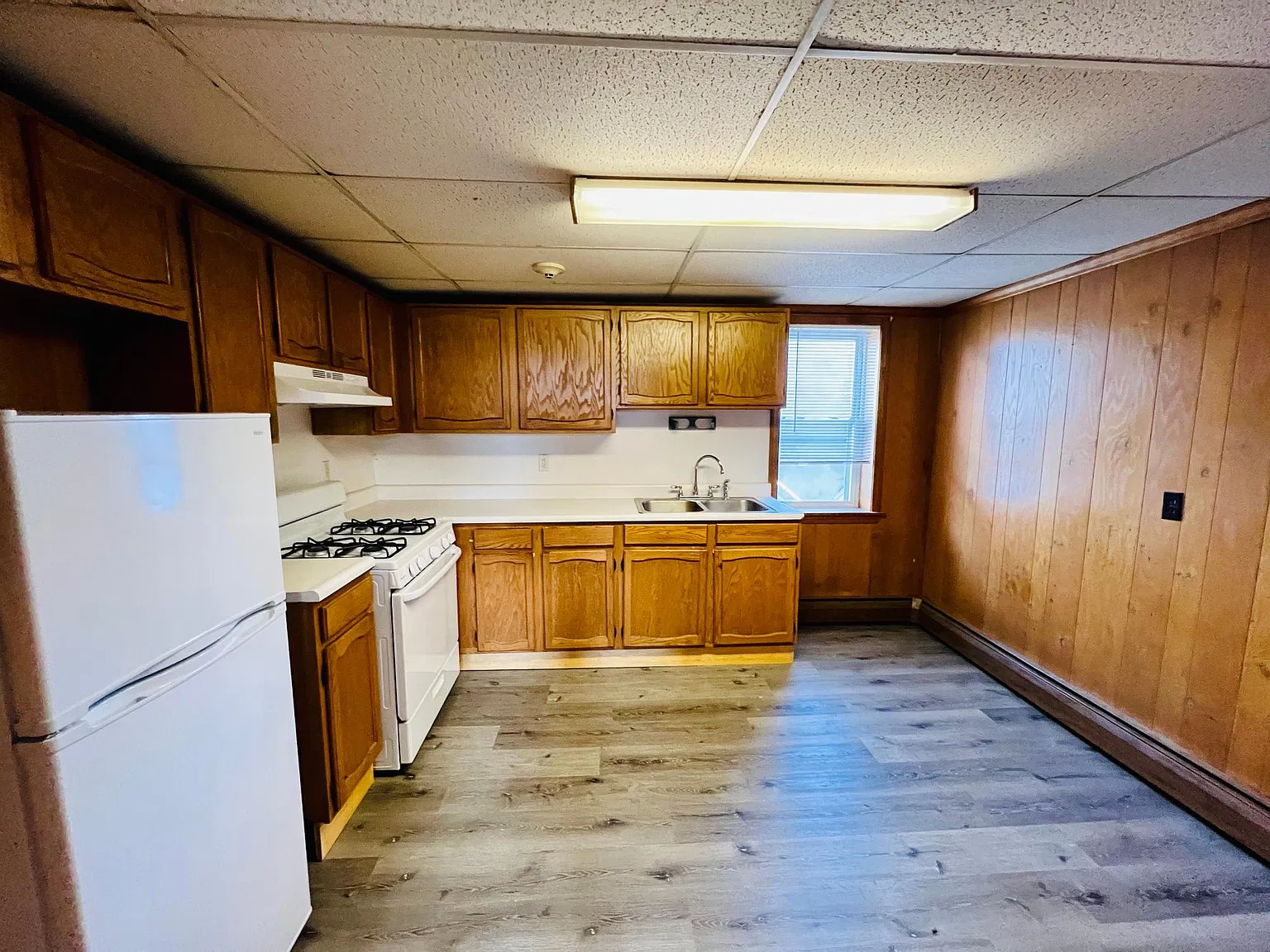2 bed, $1,700 — Photo 2