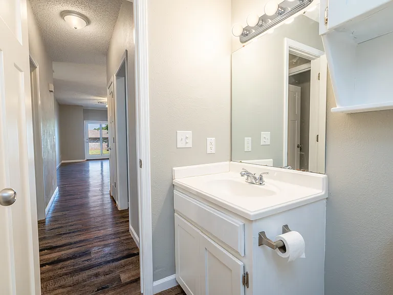 1323 N Dryden Ct #1 — Photo 5