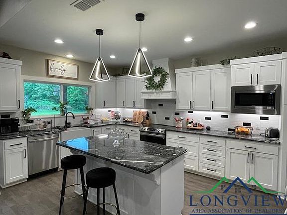 4th image of 408 County Road 4248