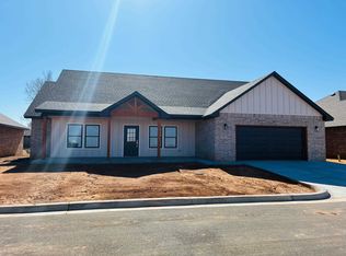 203 Kathy Pl, Waukomis, OK 73773