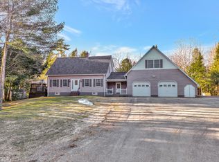 81 Oakwood Dr, Belgrade, ME 04917