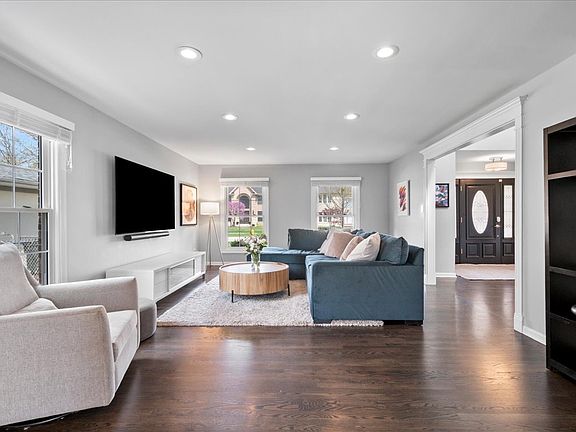 5th image of 3629 Keenan Ln