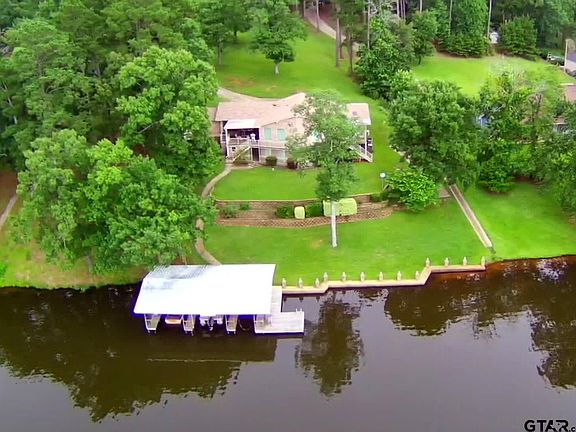 4th image of 3073 E Lake Dr
