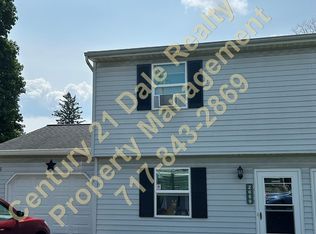 2060 Bank Ln, York, PA 17408