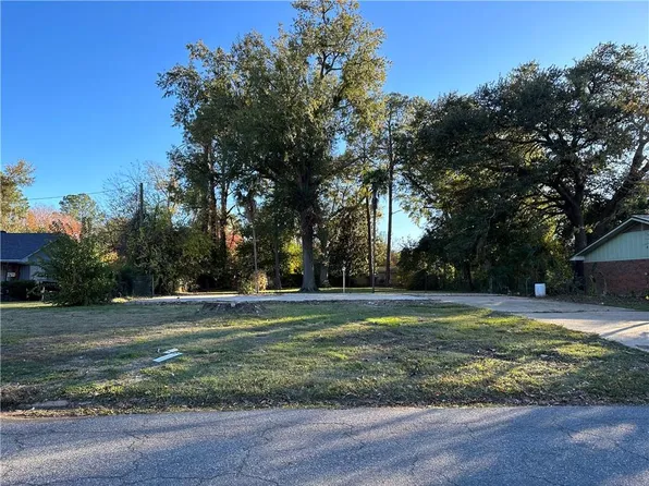 109 Royal St #101, Natchitoches, LA 71457