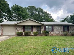 278 Chesapeake Dr, Scottsboro, AL 35769