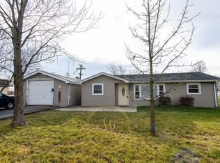 719 W New Monee Rd, Crete, IL 60417