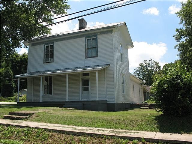 1st image of 400 Vine St