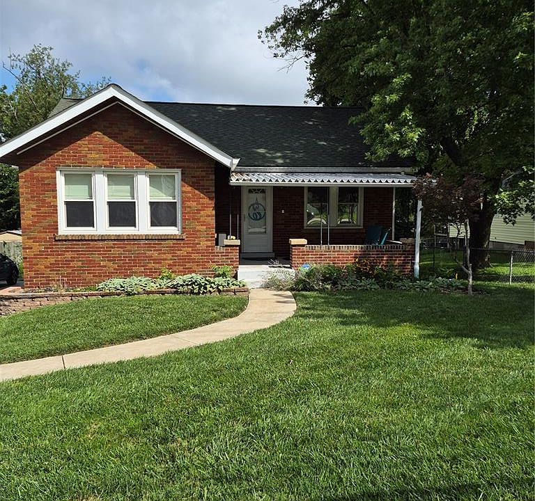 1st image of 3215 Fee Fee Rd