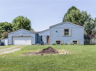 2551 Ranfield Rd, Mogadore, OH 44260