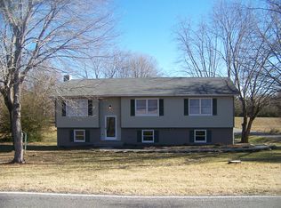 325 Smith Ln, Mount Airy, NC 27030