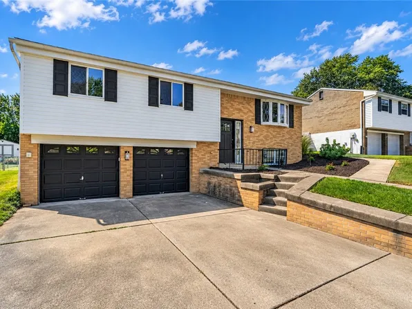 3027 Pitchfork Dr, Mc Kees Rocks, PA 15136