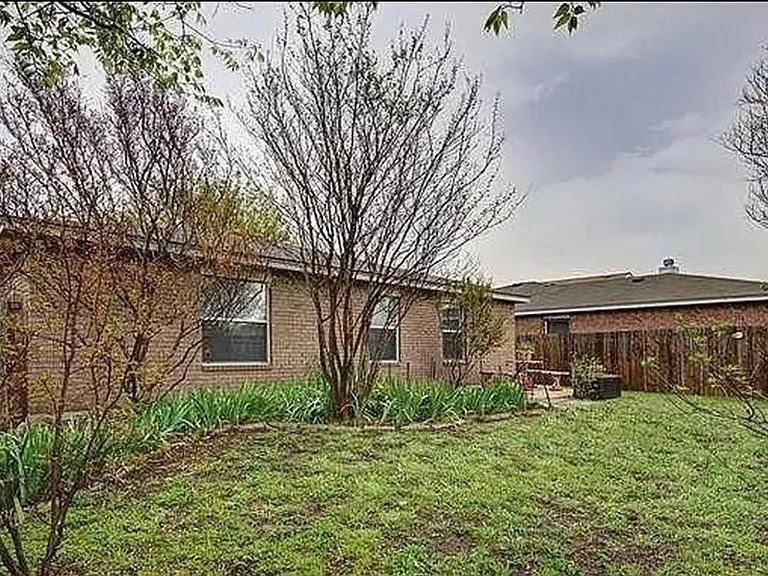 6706 Dusty Ridge Trl — Photo 27