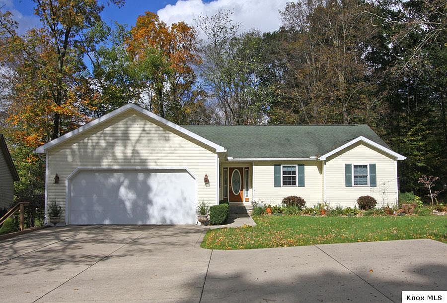 1st image of 427 Highland Hills Cir