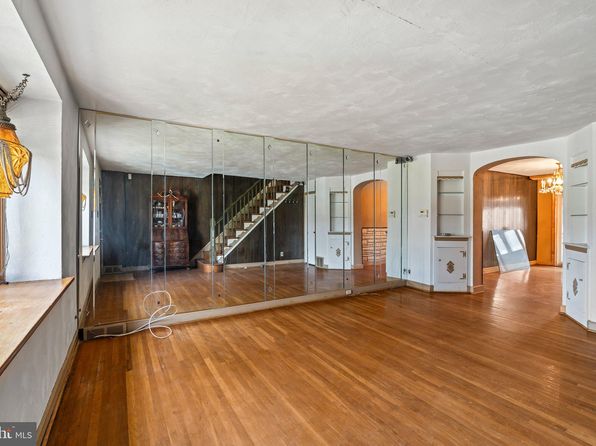 8439 Michener Ave, Philadelphia, PA 19150