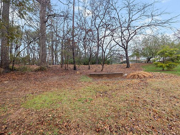 4th image of 140 Melksham Rd