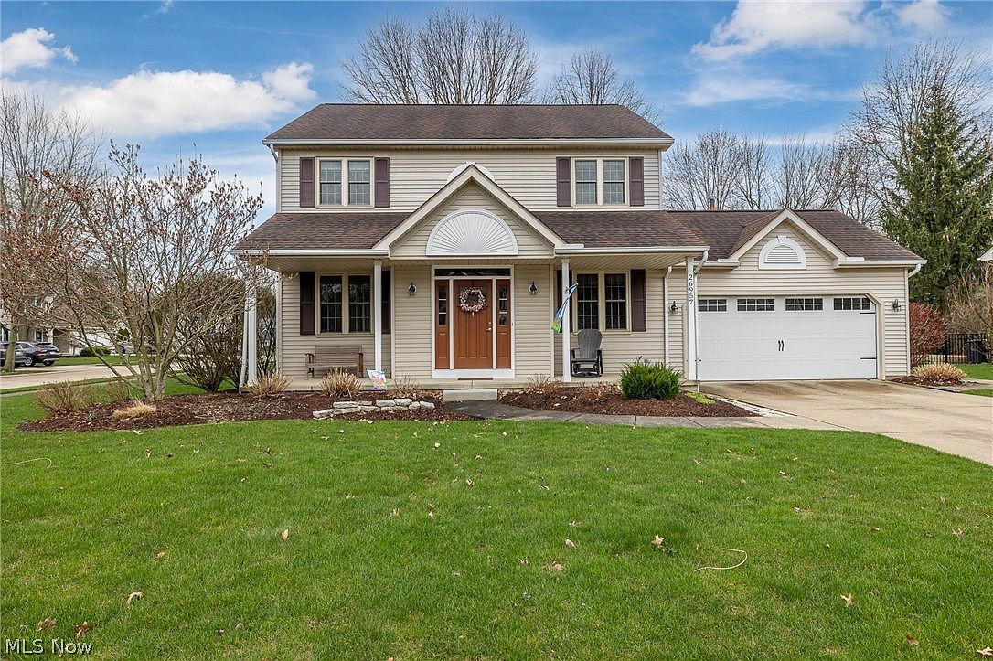 26957 Valeside Ln, Olmsted Township, OH 44138 | Zillow