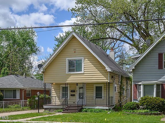 5th image of 5435 Douglas Rd