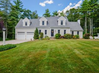 47 Cross Neck Rd, Marion, MA 02738