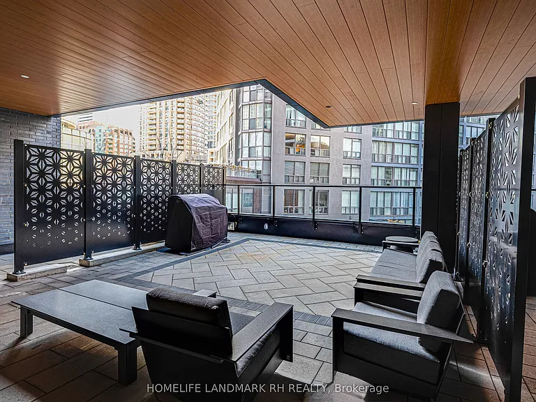 8 Wellesley St W #3902 — Photo 24