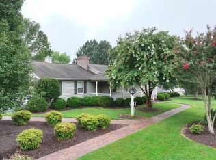 241 Ridgecrest Dr, Danville, VA 24540
