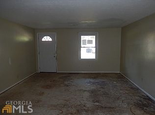 45 Knob Dr, Carrollton, GA 30116