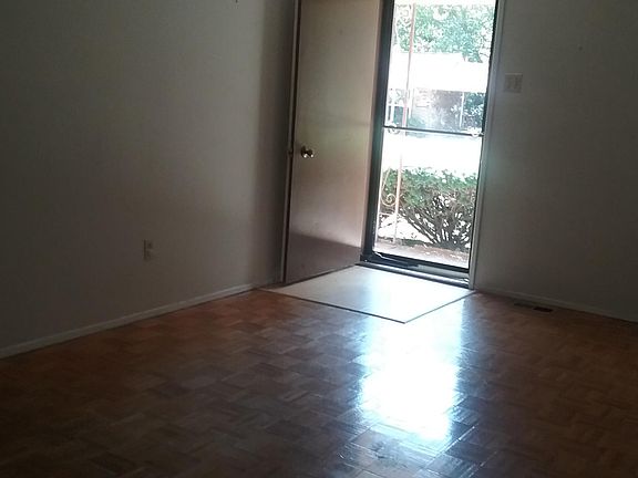 5th image of 1716 Battlefield Dr