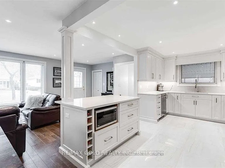 3472 Rexway Dr — Photo 5
