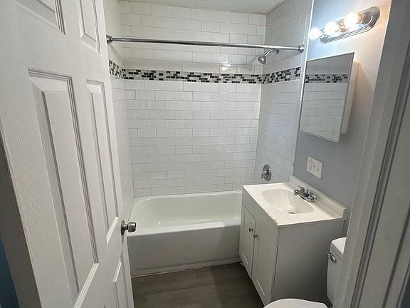 5th image of 1824 Suman Ave APT B