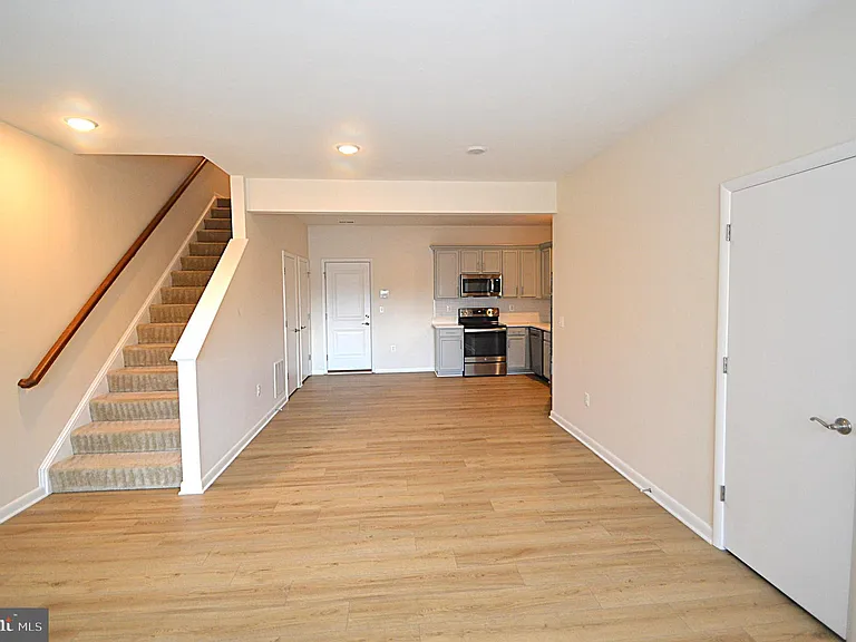 20508 Milbridge Ter — Photo 3