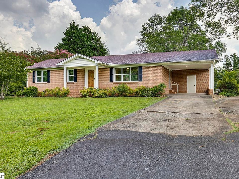 1st image of 110 Charlton Cir