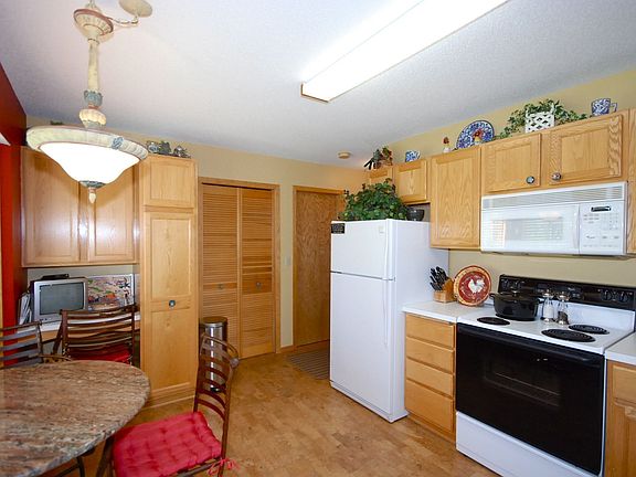 2nd image of 4345 Merrimac Ln N APT 10
