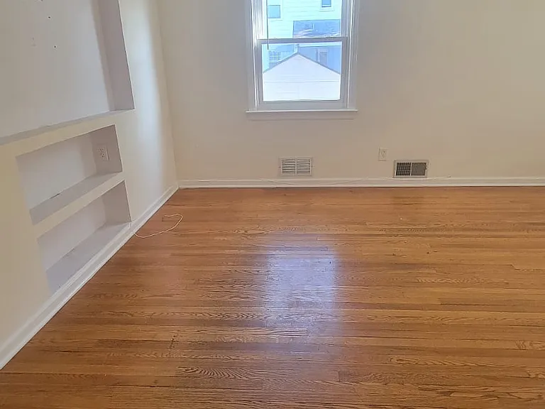 610 Lindegar St — Photo 8
