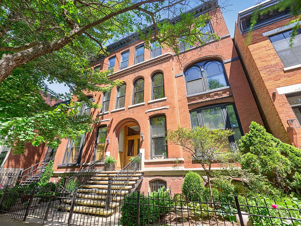 1st image of 820 W Webster Ave #2W