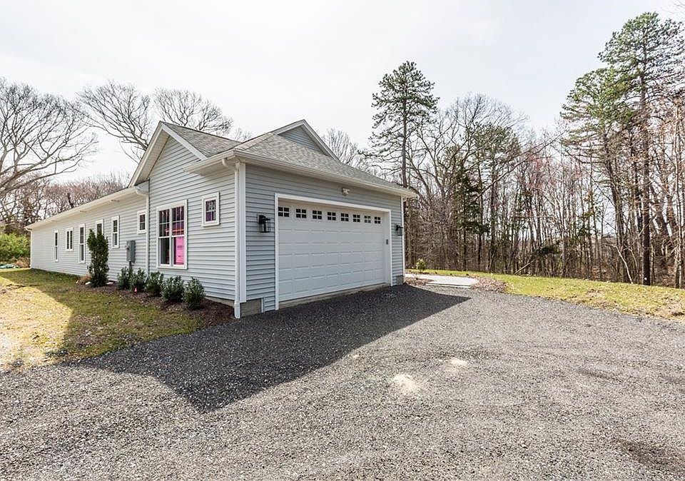 75 Harris Rd, Smithfield, RI 02917 Zillow