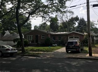 29 Remsen St, Staten Island, NY 10304