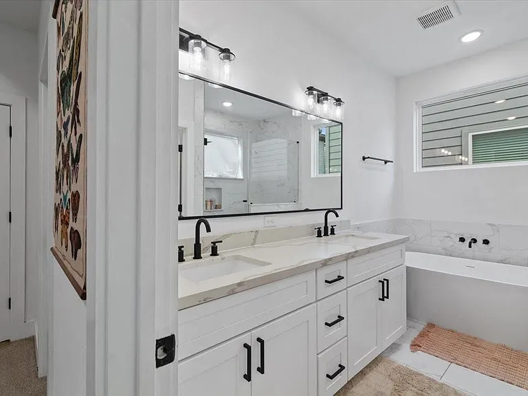 3026 Live Oak St — Photo 17