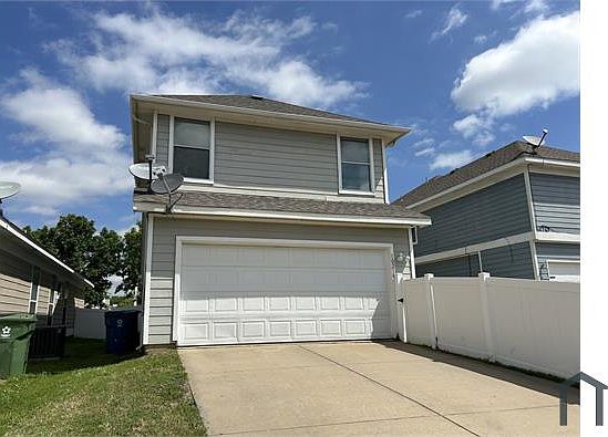 1st image of 10216 Waterbury Dr