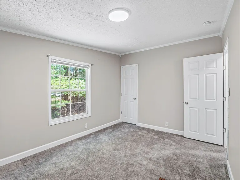 11049 Franklin St — Photo 26