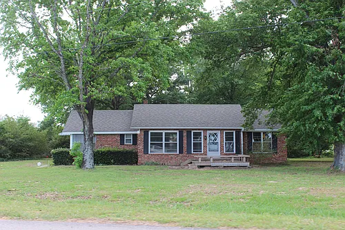 20039 FM 16 W Photo 1