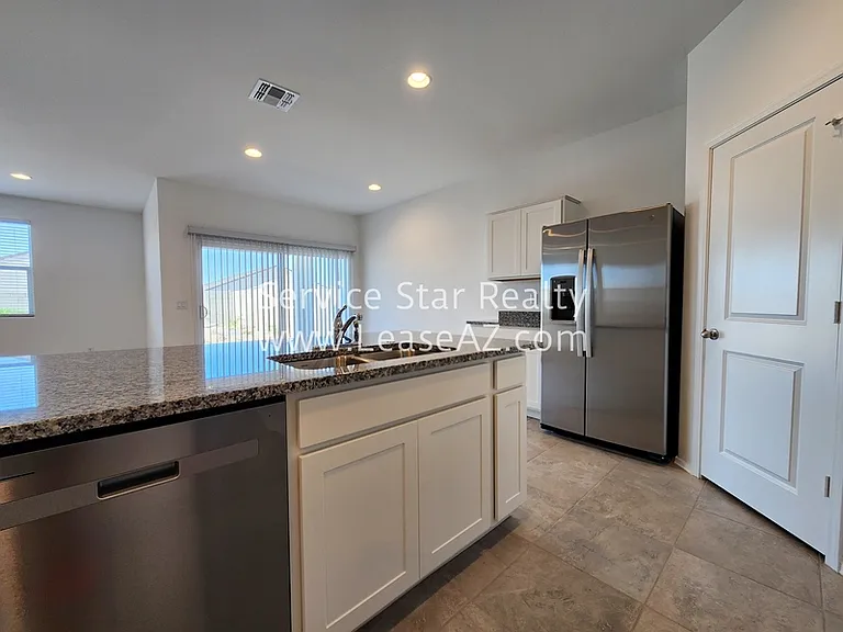 1167 W Del Monte Pl — Photo 12