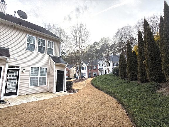 4th image of 500 Gale Ct